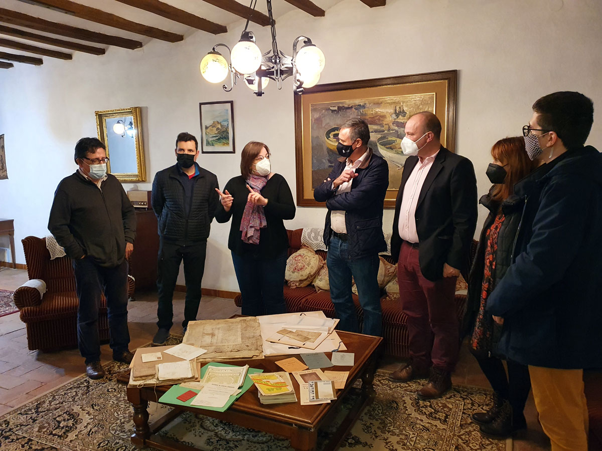 Digitalització per a consulta pública del fons documental de la masia de Can Puig
